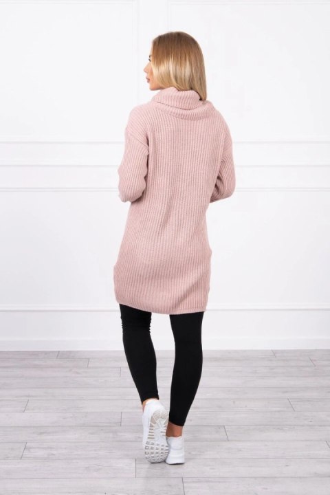 Sweter z golfem pudrowy róż