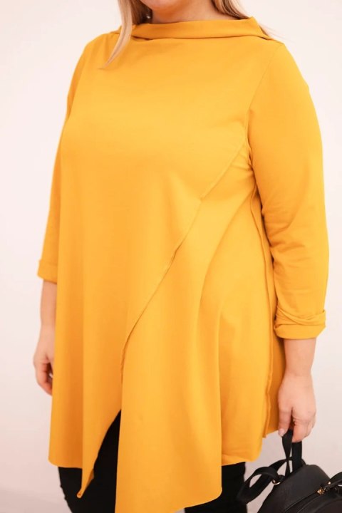 Bluzka damska bawełniana Plus Size asymetryczna z podwijanym rękawem musztardowa