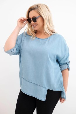 Bluzka damska Plus Size z lyocellu z asymetrycznym dołem jasno jeansowa