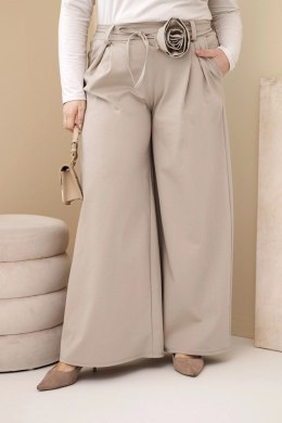 Spodnie damskie Plus Size z szeroką nogawką i ozdobnym kwiatem w talii beżowe