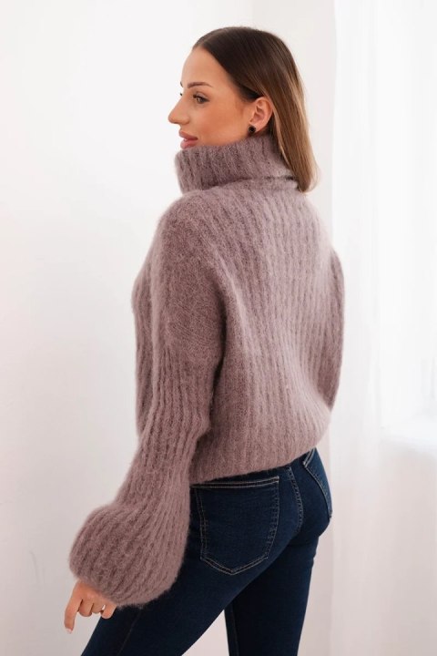 Sweter damski z moheru z bufiastymi rękawami i golfem fango