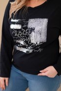 Bluzka damska Plus Size przecierana z nadrukiem i dłuższym tyłem czarna