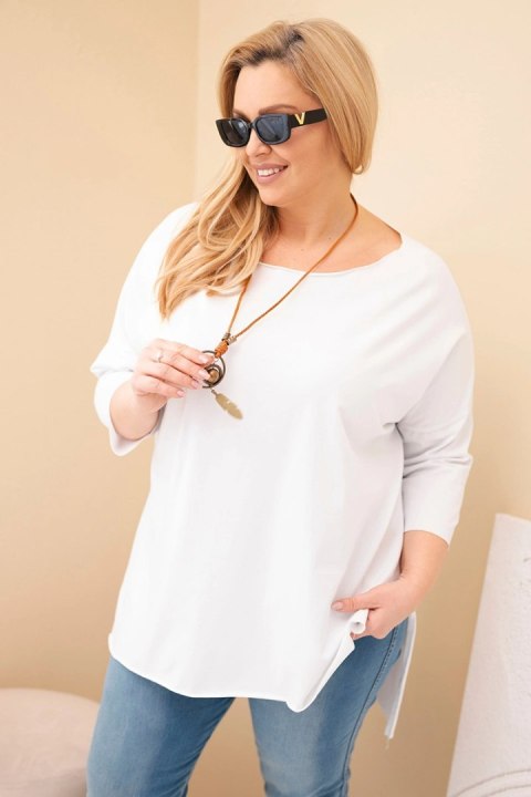 Bluzka damska bawełniana Plus Size asymetryczna z naszyjnikiem biała
