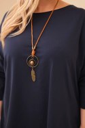Bluzka damska bawełniana Plus Size asymetryczna z naszyjnikiem granatowa