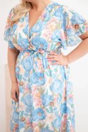 Sukienka damska Plus Size w kwiaty z wiązaniem niebieska