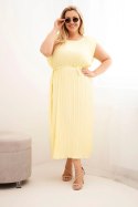 Sukienka damska Plus Size wiskozowa plisowana z wiązaniem żółta