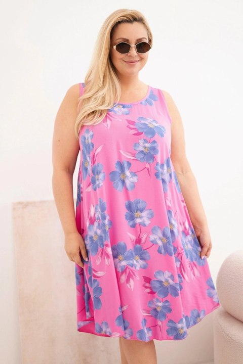 Sukienka damska Plus Size wiskozowa w kwiaty na ramiączkach różowa